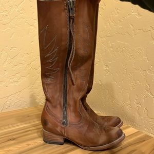 Freebird Whisper Size 7 GUC